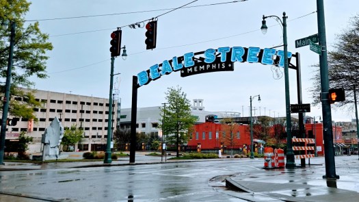 An arched sign for Beale Street in Memphis, TN